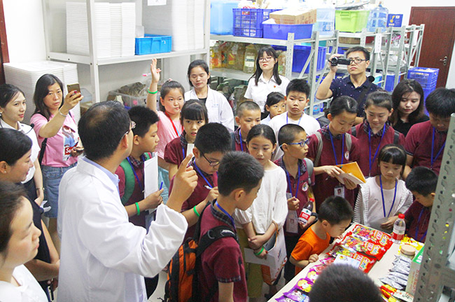 探秘实验室 |《小学生学习报》小记者团走进广电计量