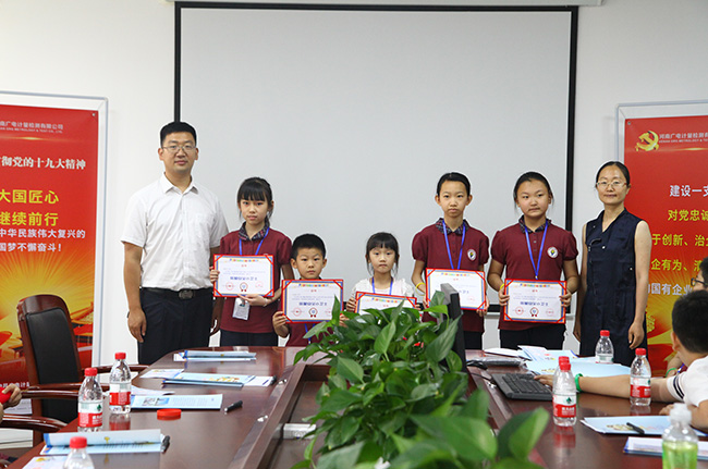 探秘实验室 |《小学生学习报》小记者团走进广电计量