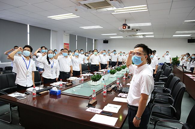 主题党日丨加强组织规范性建设，提升党员先进性意识